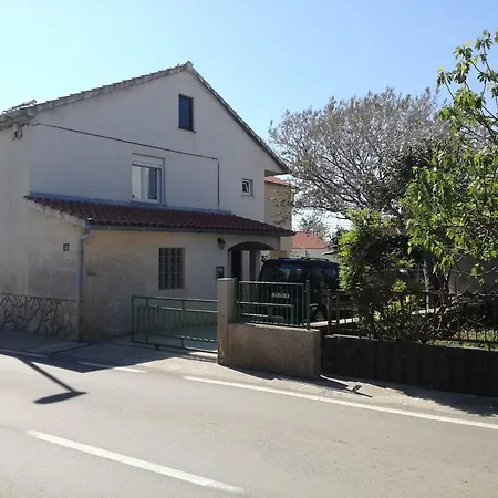 Krsevan Apartamento Nin