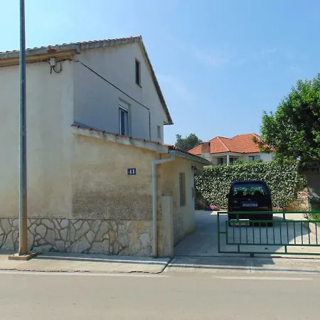 Krsevan Apartamento