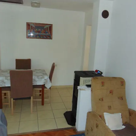 Appartamento Krsevan *