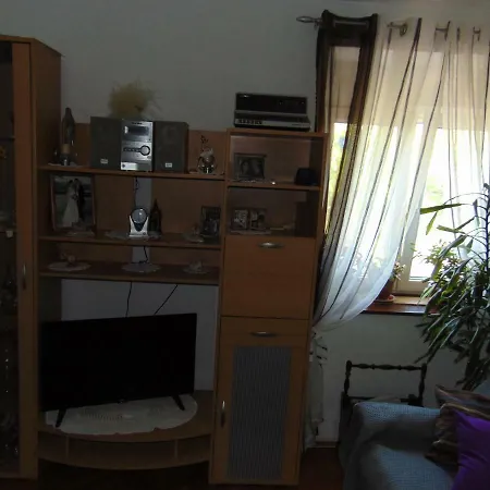 Krsevan Apartamento Nin